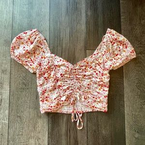 Floral puff sleeve sweetheart top